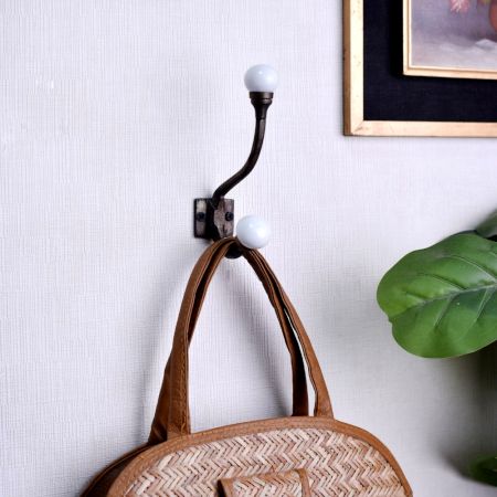 Solid White Iron Hooks-EHG-44